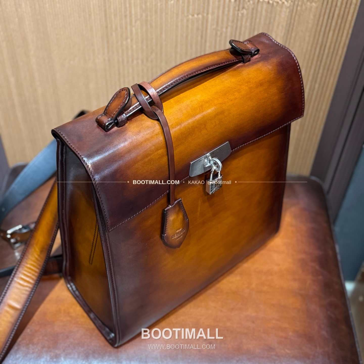 벨루티 E'Mio 파티나 레더 브라운 투웨이 백팩 Berluti E'Mio Patina Leather Brown Two Way Backpack 35cm 8