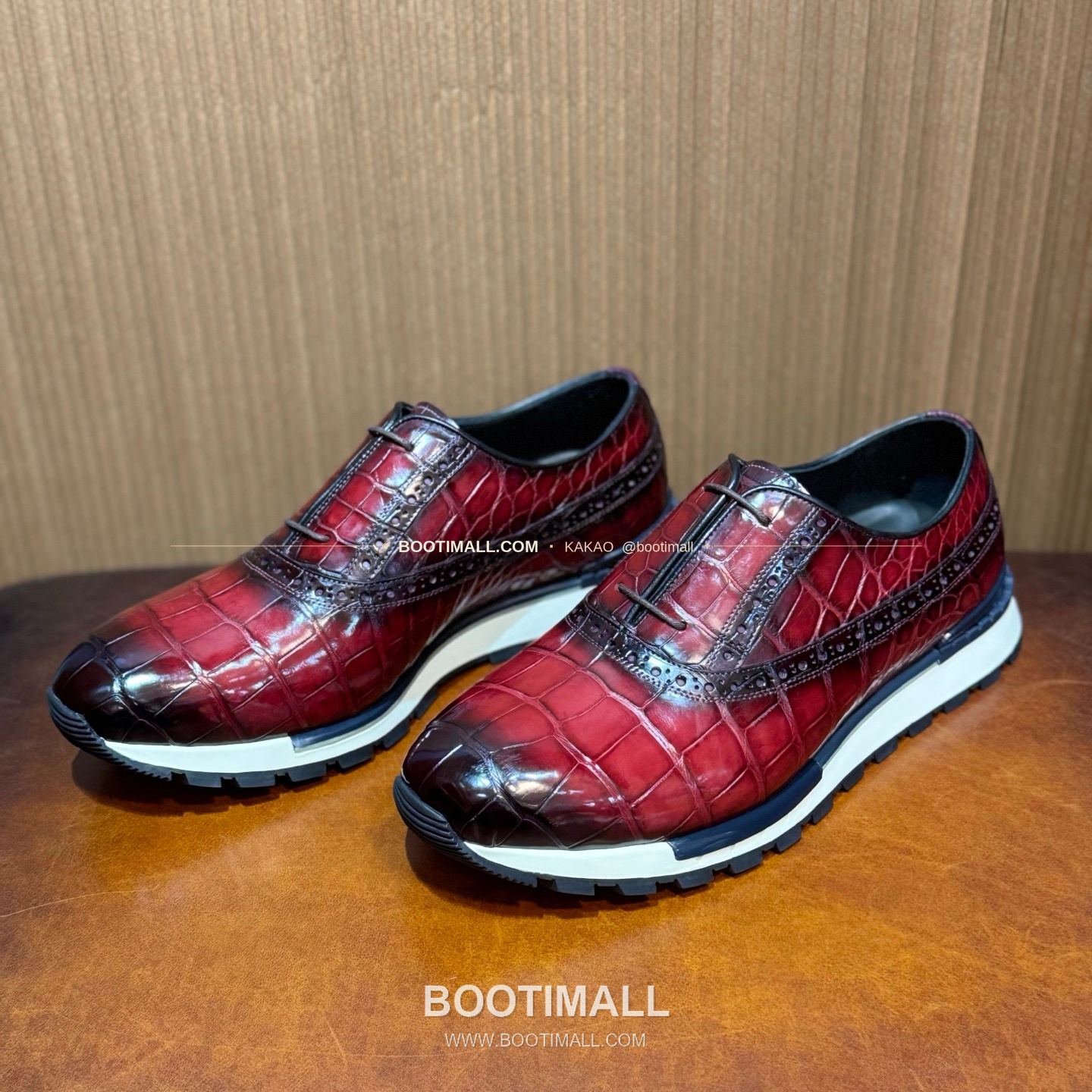 벨루티 악어가죽 파티나 블랙 스니커즈 Berluti Crocodile Leather Patina Black Sneakers 3