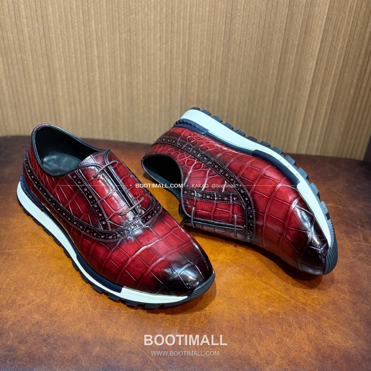 벨루티 악어가죽 파티나 블랙 스니커즈 Berluti Crocodile Leather Patina Black Sneakers 4