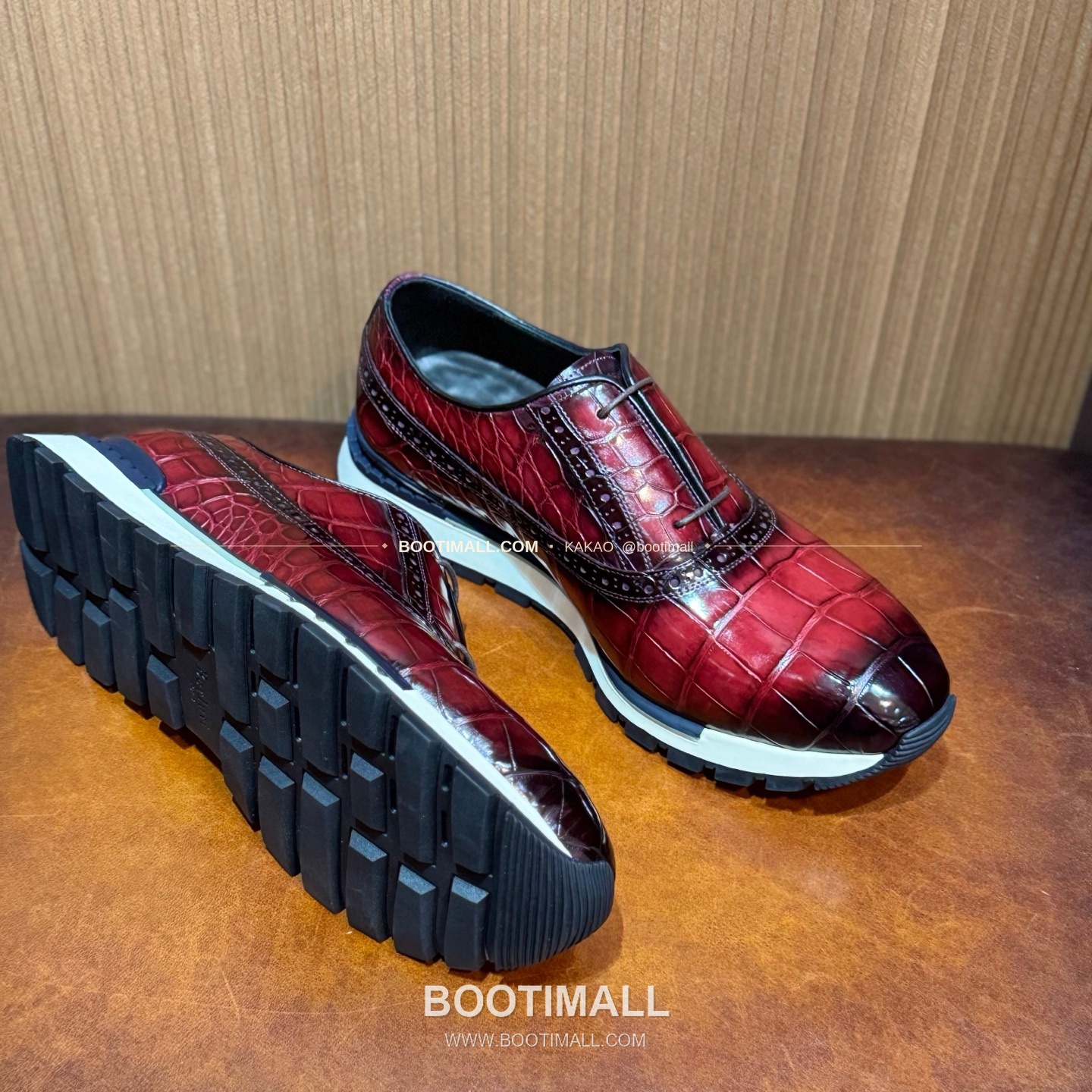 벨루티 악어가죽 파티나 블랙 스니커즈 Berluti Crocodile Leather Patina Black Sneakers 6