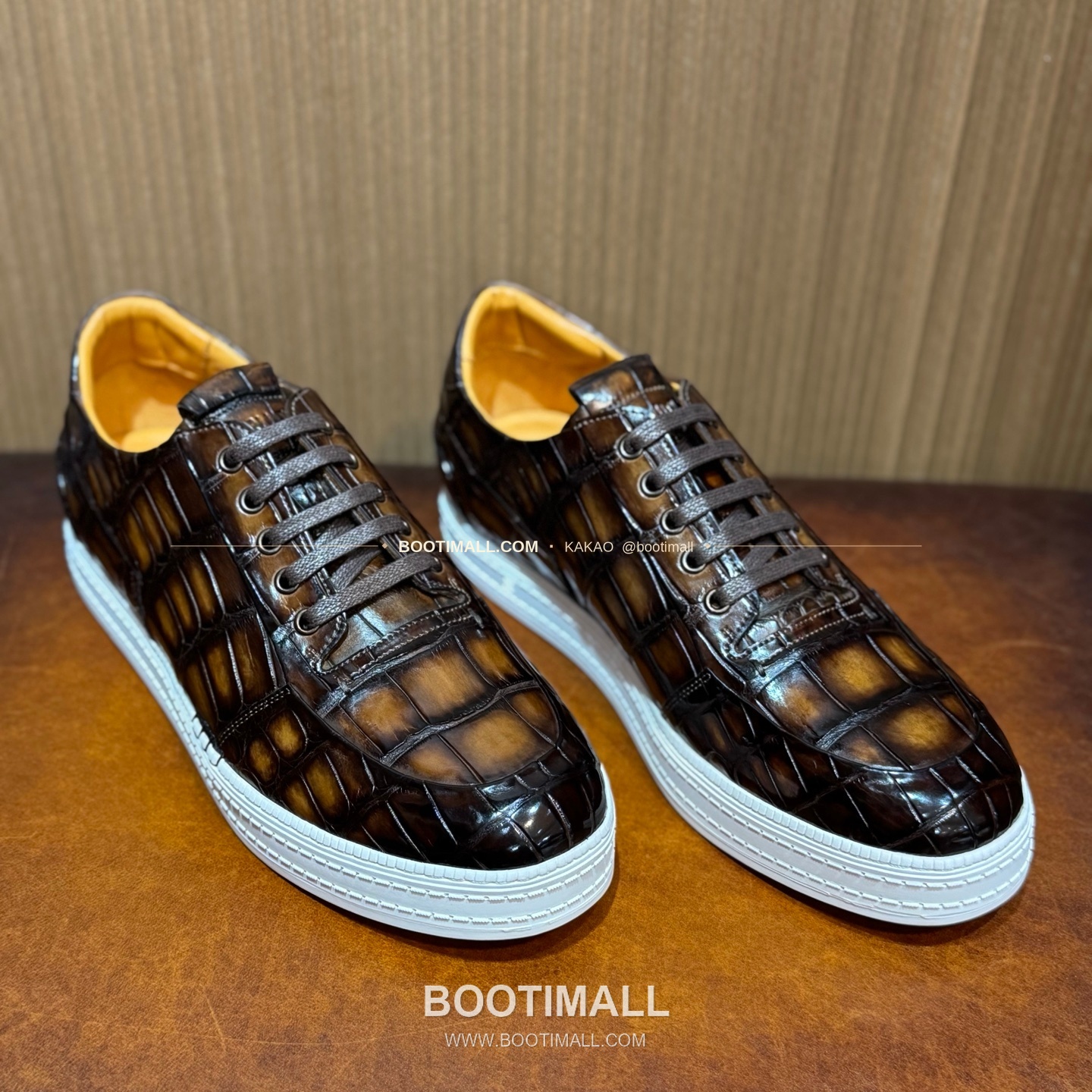 벨루티 악어가죽 파티나 블랙 캐주얼 스니커즈 Berluti Crocodile Leather Patina Black Casual Sneakers 1
