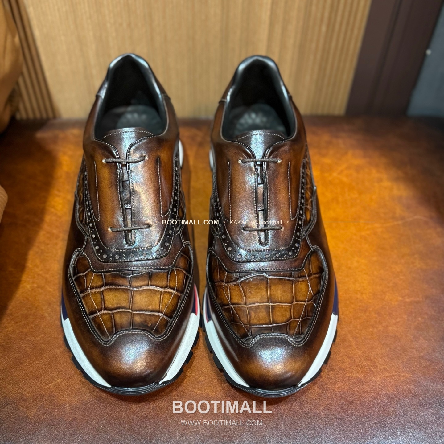 벨루티 소가죽 악어가죽 파티나 스니커즈 Berluti Calfskin Crocodile Leather Patina Black Sneakers 2