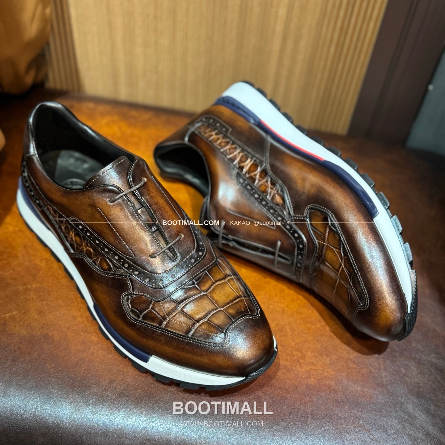 벨루티 소가죽 악어가죽 파티나 스니커즈 Berluti Calfskin Crocodile Leather Patina Black Sneakers 4