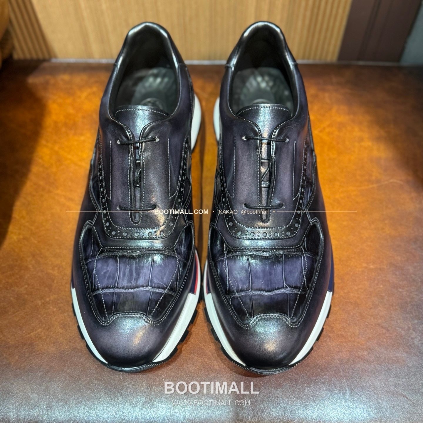 벨루티 소가죽 악어가죽 파티나 스니커즈 Berluti Calfskin Crocodile Leather Patina Black Sneakers 2