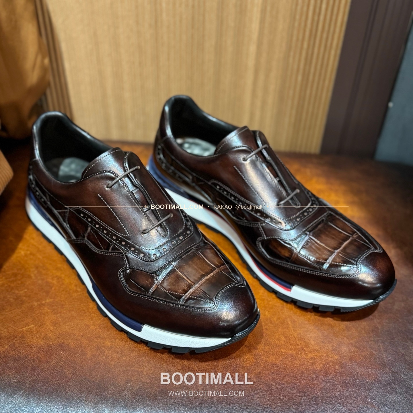 벨루티 소가죽 악어가죽 파티나 스니커즈 Berluti Calfskin Crocodile Leather Patina Black Sneakers 1