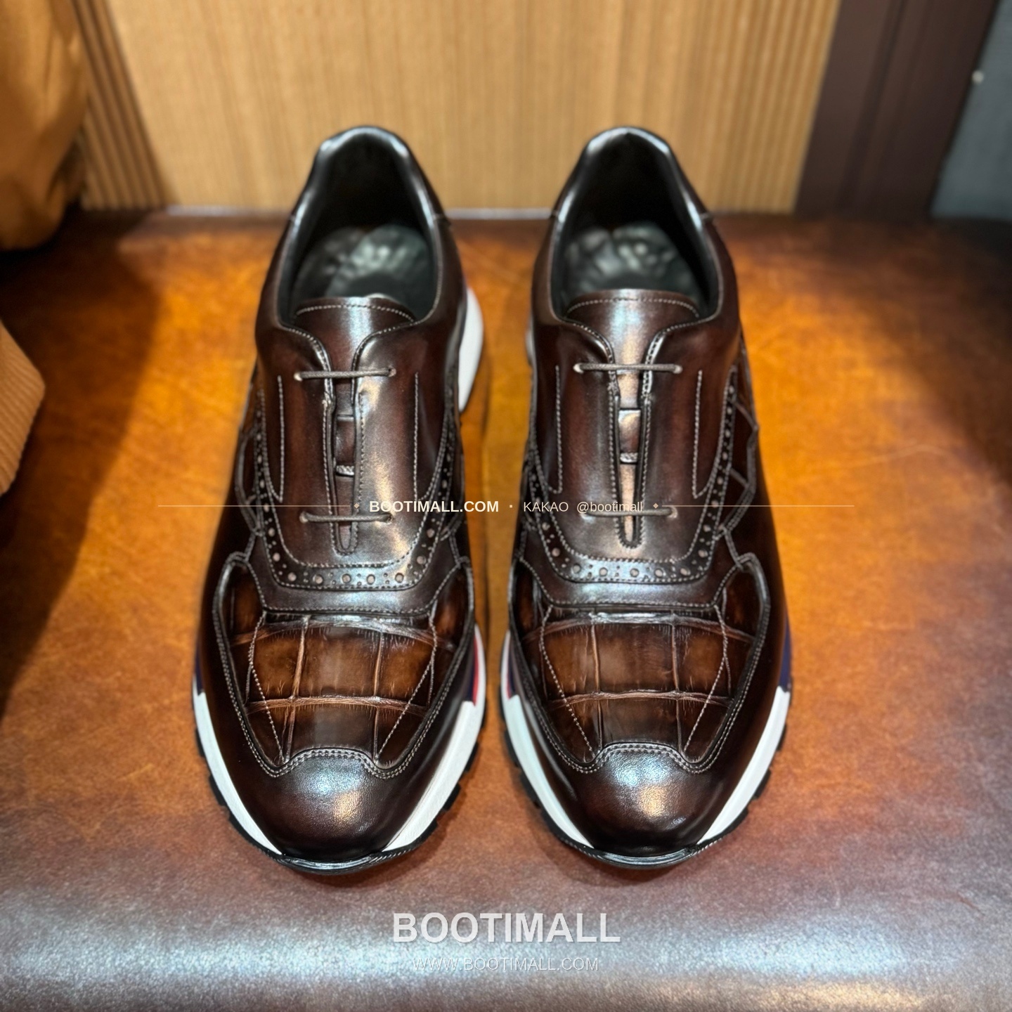 벨루티 소가죽 악어가죽 파티나 스니커즈 Berluti Calfskin Crocodile Leather Patina Black Sneakers 2