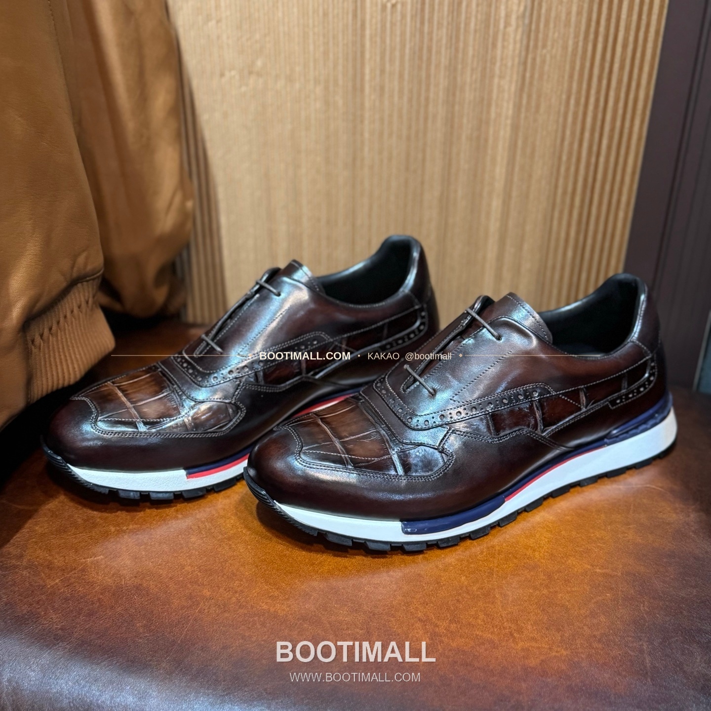 벨루티 소가죽 악어가죽 파티나 스니커즈 Berluti Calfskin Crocodile Leather Patina Black Sneakers 3