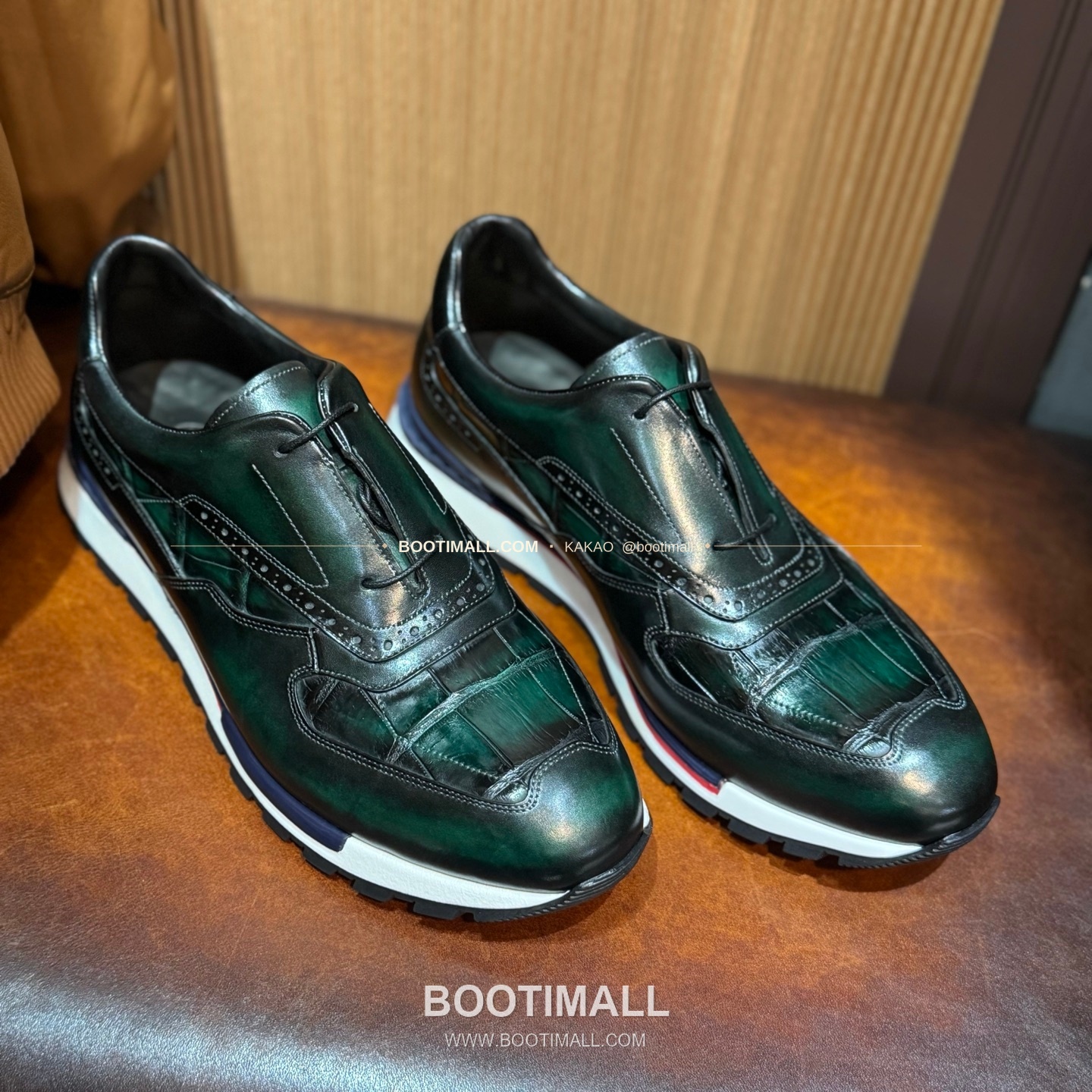 벨루티 소가죽 악어가죽 파티나 스니커즈 Berluti Calfskin Crocodile Leather Patina Black Sneakers 1