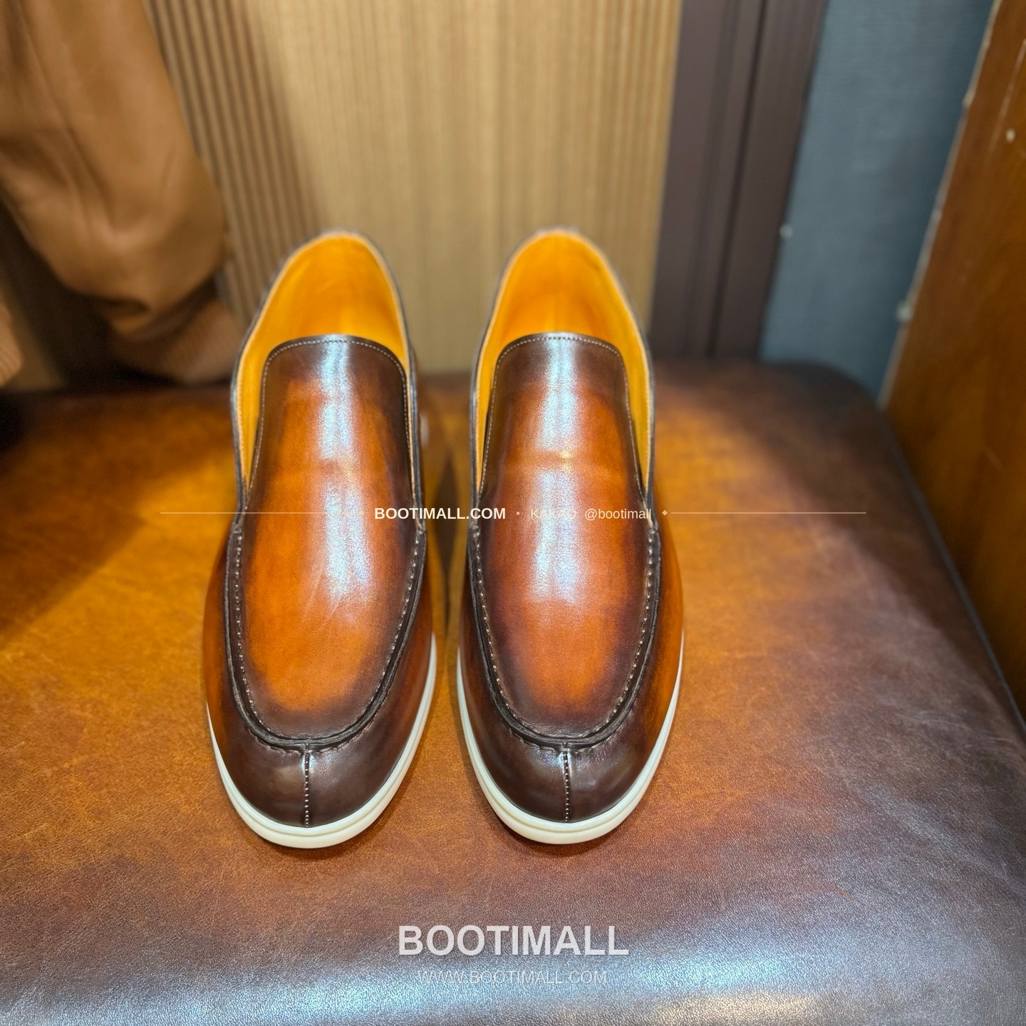 벨루티 송아지가죽 파티나 블랙 스니커즈 Berluti Calfskin Patina Black Sneakers 3