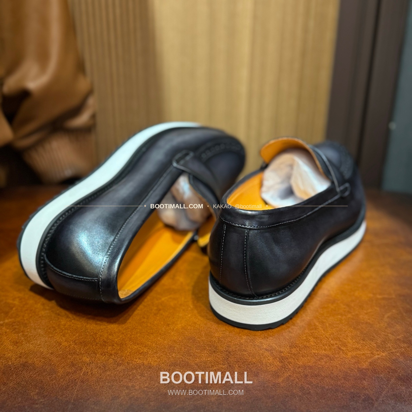 벨루티 송아지가죽 파티나 캐주얼 스니커즈 Berluti Calfskin Patina Black Casual Sneakers 8
