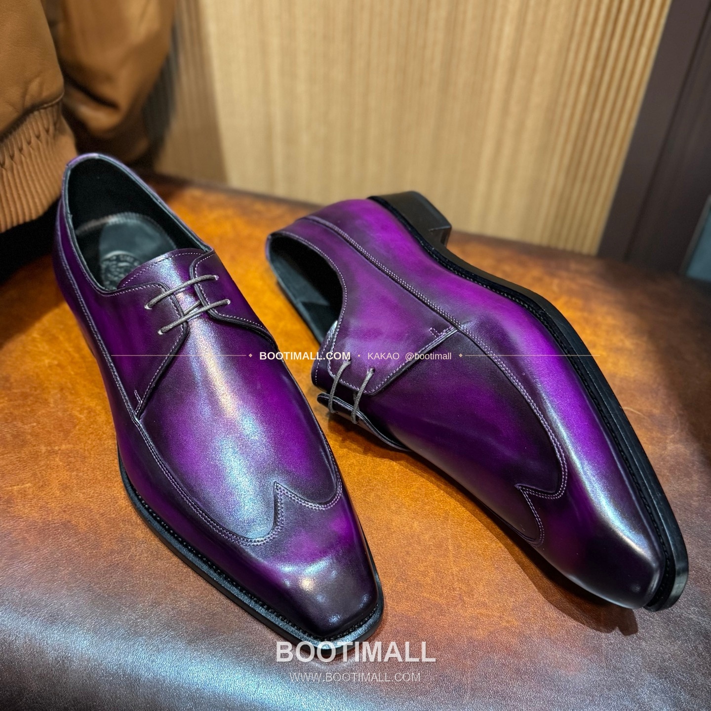 벨루티 송아지가죽 파티나 블랙 굿이어 로퍼 Berluti Calfskin Patina Black Goodyear Loafers 4