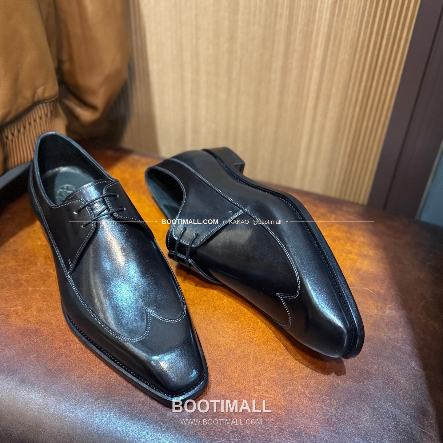 벨루티 송아지가죽 파티나 블랙 굿이어 로퍼 Berluti Calfskin Patina Black Goodyear Loafers 4