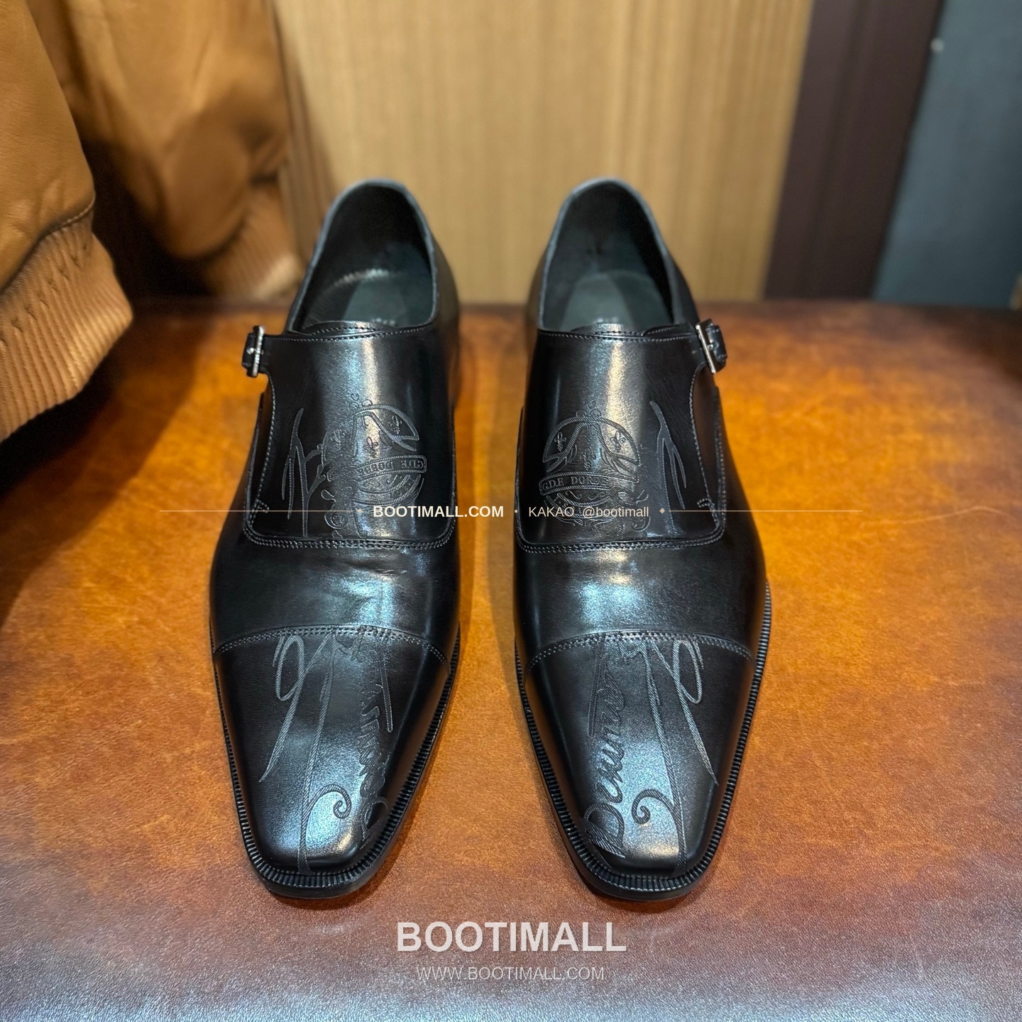 벨루티 송아지가죽 파티나 블랙 수제 정장 로퍼 Berluti Calfskin Patina Black Dress Loafers 2