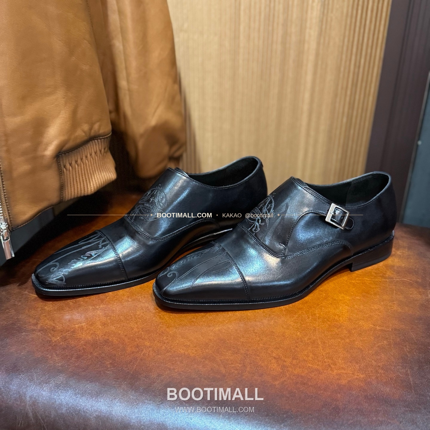 벨루티 송아지가죽 파티나 블랙 수제 정장 로퍼 Berluti Calfskin Patina Black Dress Loafers 3