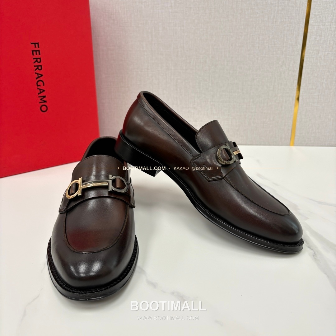 페라가모 송아지가죽 간치니 블랙 모카신 로퍼 Ferragamo Calfskin Gancini Black Moccasin Loafers 7
