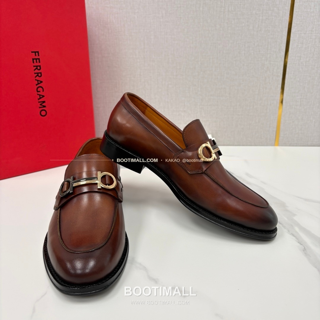 페라가모 송아지가죽 간치니 블랙 모카신 로퍼 Ferragamo Calfskin Gancini Black Moccasin Loafers 7