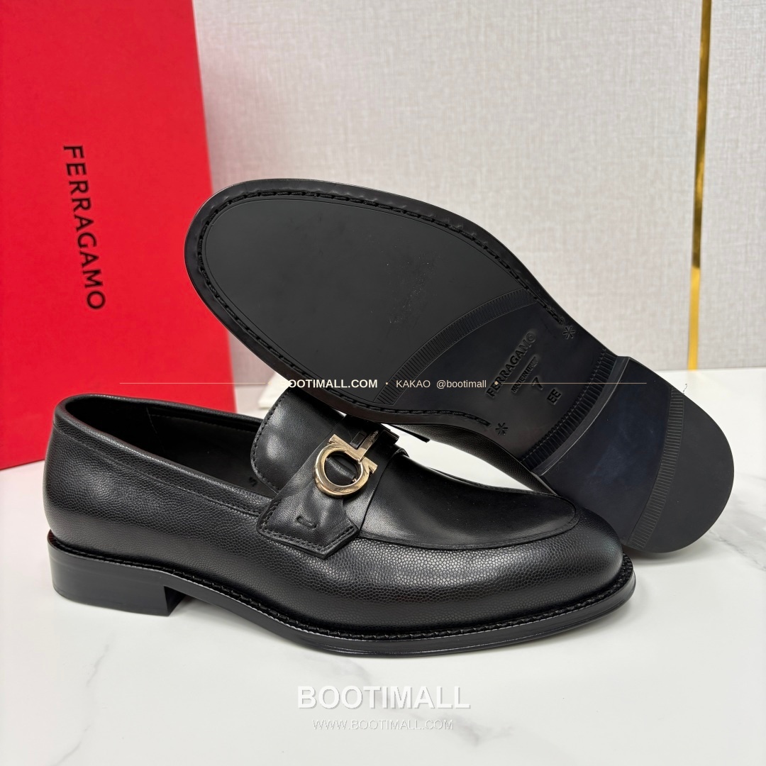 페라가모 송아지가죽 간치니 블랙 모카신 로퍼 Ferragamo Calfskin Gancini Black Moccasin Loafers 9