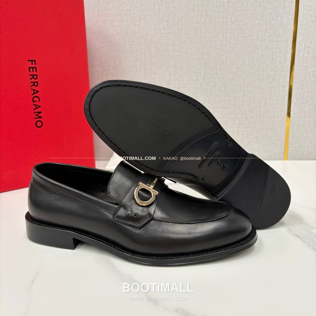 페라가모 송아지가죽 간치니 블랙 모카신 로퍼 Ferragamo Calfskin Gancini Black Moccasin Loafers 9