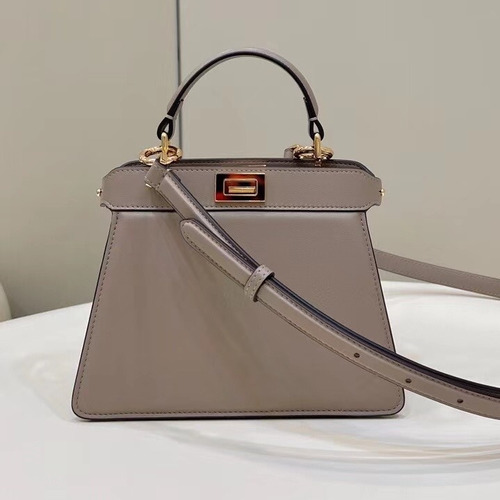 Fendi Peekaboo ISeeU Mini Nappa Leather Bag 펜디 피카부 아이씨유 미니 나파 레더 백 20cm