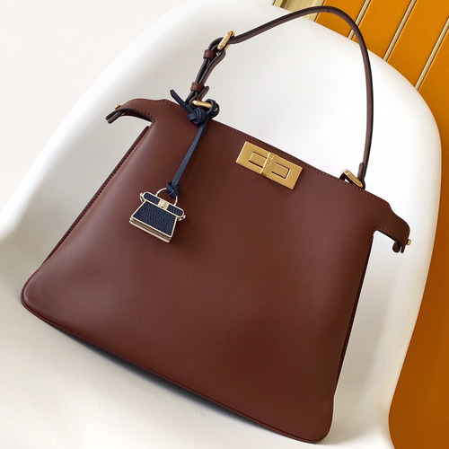 Fendi Peekaboo Soft Medium Calfskin Leather Bag 펜디 피카부 소프트 미디엄 카프스킨 레더 백 33cm