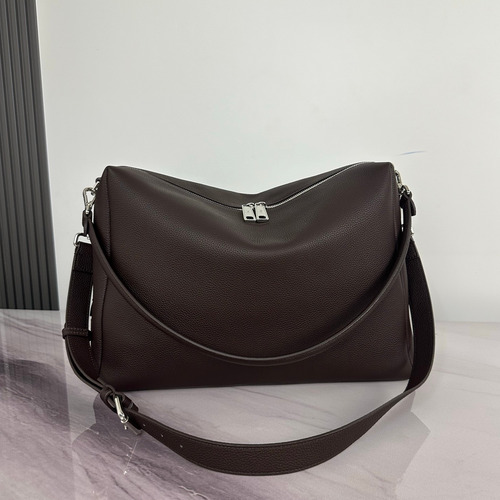 Fendi Lui Large Full Grain Leather Bag 펜디 루이 라지 풀그레인 레더 백 38cm