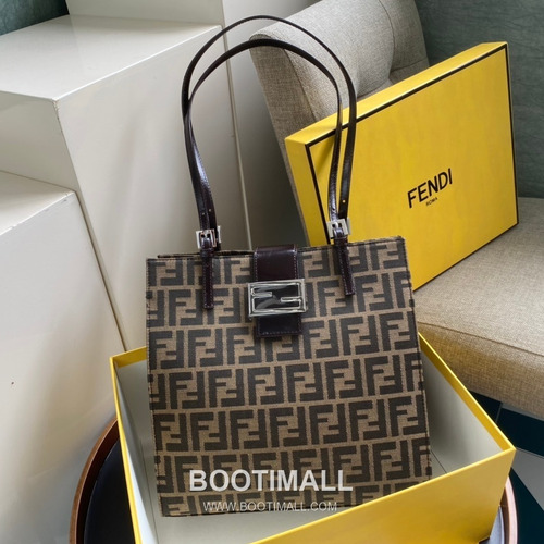 Fendi Vintage Vintage Monogram Backpack Canvas Burgundy 펜디 빈티지 모노그램 백팩 캔버스 버건디 28cm