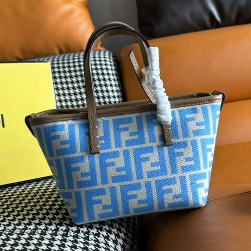 Fendi FF Jacquard Mini Shopper Tote Bag 펜디 FF 자카드 미니 쇼퍼 토트백 83278M55 23cm