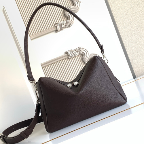Fendi Lui Full Grain Calfskin Medium Bag 펜디 루이 풀그레인 카프스킨 미디엄 토트백 672M90 28cm