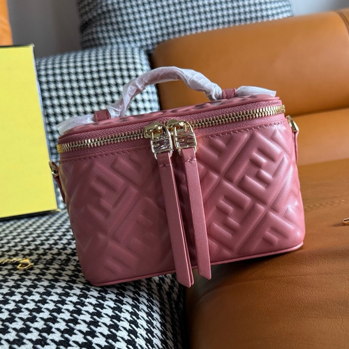Fendi FF Embossed Nappa Leather Vanity Mini Bag 펜디 FF 엠보스 나파 가죽 바니티 미니 토트 크로스백 108M73 16cm