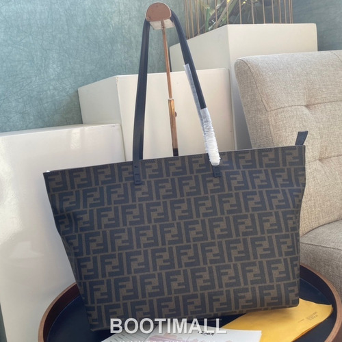 Fendi Roll Bags FF Leather Large Shopping Tote 펜디 롤백 FF 가죽 라지 쇼핑 토트백 80M58 35cm