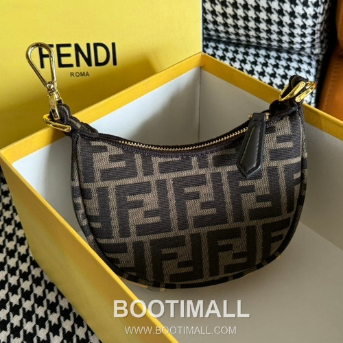 Fendi FF Jacquard Mini Crescent Bag 펜디 FF 자카드 미니 크레센트 숄더백 089M60 16.5cm