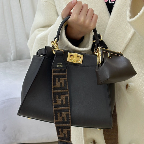Fendi Peekaboo Classic FF Suede Lining Calfskin Brown Top Handle Bag 펜디 피카부 클래식 FF 스웨이드 안감 카프스킨 브라운 탑핸들백 23cm
