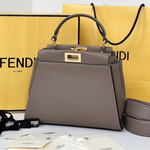 Fendi Peekaboo Classic FF Lining Calfskin Top Handle Bag 펜디 피카부 클래식 FF 안감 카프스킨 탑핸들백 23cm