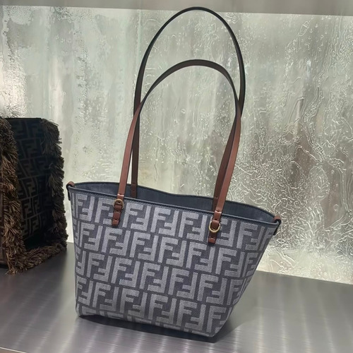 Fendi Roll FF Jacquard Denim Fabric Blue Tote Bag 펜디 롤 FF 자카드 데님 패브릭 블루 토트백 22cm
