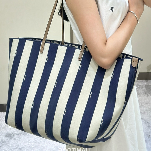 Fendi Roll Pequin FF Reversible Blue Tote Bag 펜디 롤 페퀸 FF 리버서블 블루 토트백 33cm