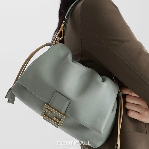 Fendi Mamma Baguette Large Lambskin Green Shoulder Bag 펜디 맘마 바게트 라지 램스킨 그린 숄더백 32cm