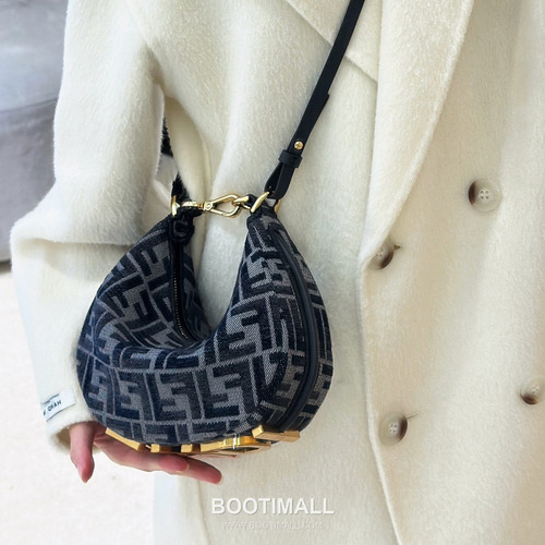 Fendi Fendigraphy FF Gradient Calfskin Shoulder Bag 펜디 펜디그래피 FF 그라데이션 송아지가죽 숄더백 20cm