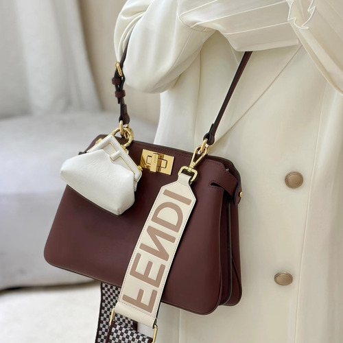Fendi Peekaboo Small Calfskin Top Handle Bag 펜디 피카부 스몰 카프스킨 탑핸들백 29cm