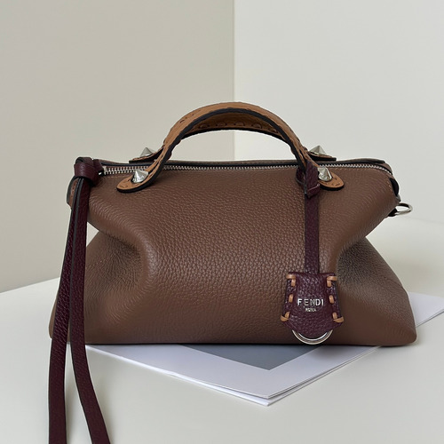 Fendi By The Way Selleria Calfskin Multicolor Top Handle Bag 펜디 바이 더 웨이 셀레리아 카프스킨 멀티컬러 탑핸들백 29cm