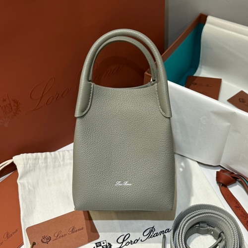 Loro Piana Bucket Calfskin Milk Tea Beige Bag 로로피아나 버킷 카프스킨 밀크티베이지 16cm