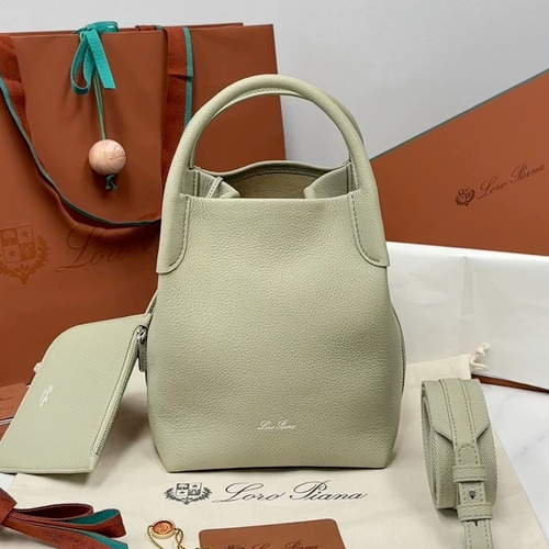 Loro Piana Bale Bag Medium Calfskin 로로피아나 베일 카프스킨 버킷백 21cm