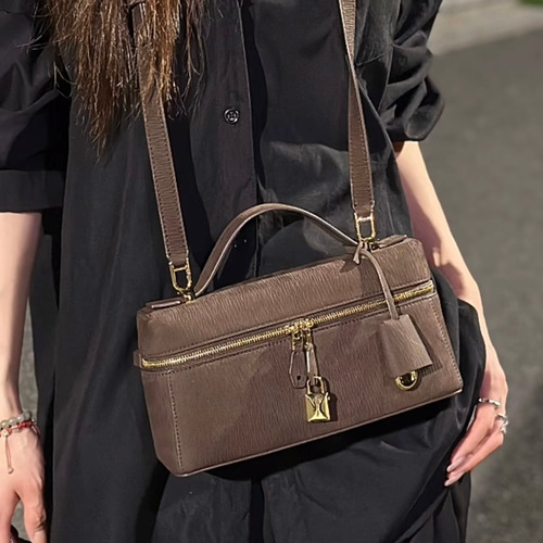 Loro Piana Extra Bag 23 Saddle Leather Dark Brown Top Handle 로로피아나 엑스트라 백 23 새들 레더 다크 브라운 탑핸들백 23cm