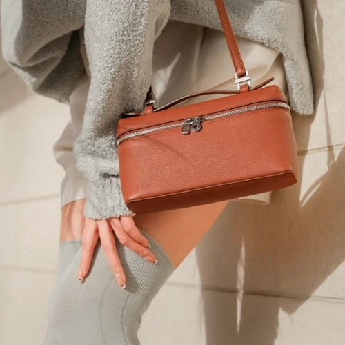 Loro Piana Extra Pocket L19 Calfskin Bag 로로피아나 엑스트라 포켓 L19 카프스킨 탑핸들 크로스백 19cm