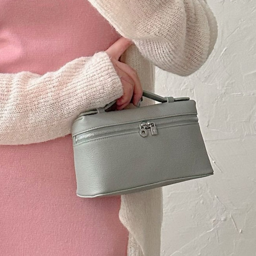 Loro Piana Extra Pocket L19 Woven Calfskin Bag 로로피아나 엑스트라 포켓 L19 위빙 카프스킨 탑핸들 크로스백 19cm