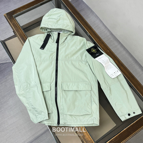 Stone Island SS26 Crinkle Nylon Windbreaker Jacket 스톤아일랜드 SS26 크링클 나일론 바람막이 재킷