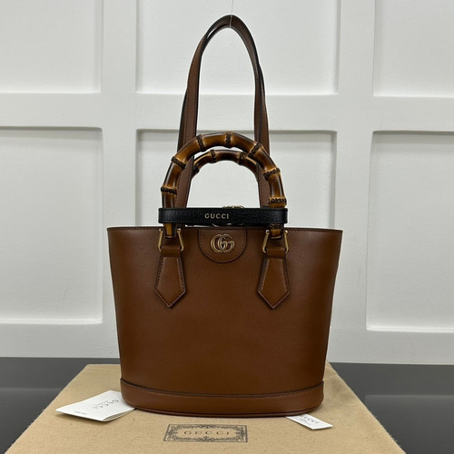 Gucci Leather Bucket Bag 구찌 레더 버킷백 750396 22cm