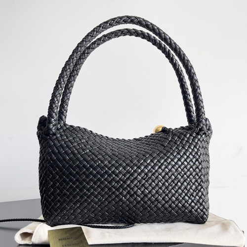 Bottega Veneta Tosca Intrecciato Nappa Leather Shoulder Bag 보테가베네타 토스카 인트레치아토 나파 숄더백 27cm