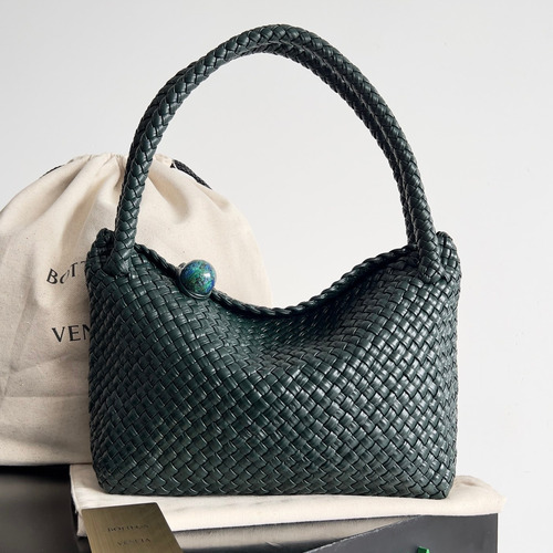 Bottega Veneta Tosca Intrecciato Nappa Leather Shoulder Bag 보테가베네타 토스카 인트레치아토 나파 숄더백 27cm