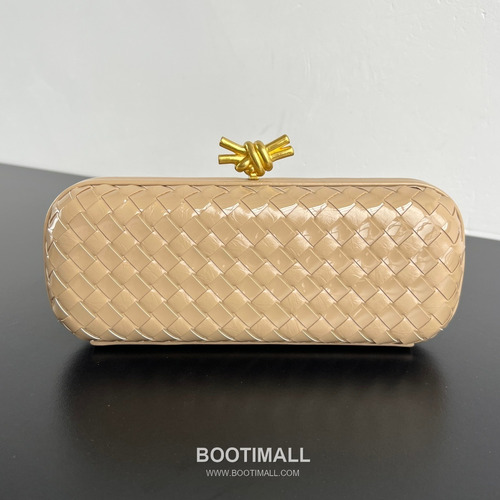 Bottega Veneta Knot Intrecciato Calfskin Evening Clutch Bag 보테가베네타 노트 인트레치아토 카프스킨 이브닝 클러치백 25cm