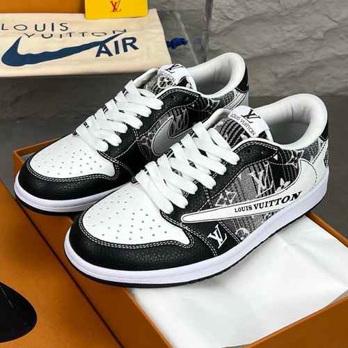 Nike SB Dunk Low x Louis Vuitton Sneakers 나이키 SB 덩크 로우 루이비통 스니커즈